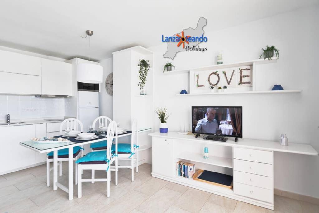 Vivienda Vacacional Ocean Pearl Costa Teguise Exterior photo