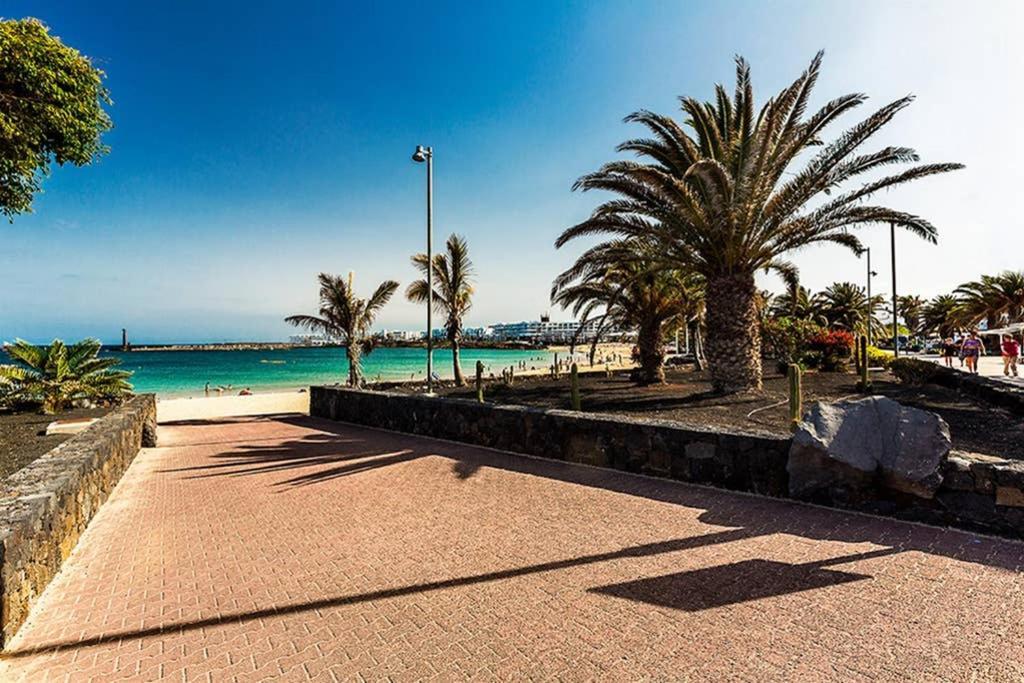 Vivienda Vacacional Ocean Pearl Costa Teguise Exterior photo